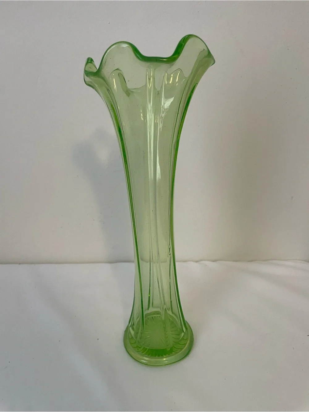 Vintage Uranium Glass Mid Century Modern Swung Vase 11